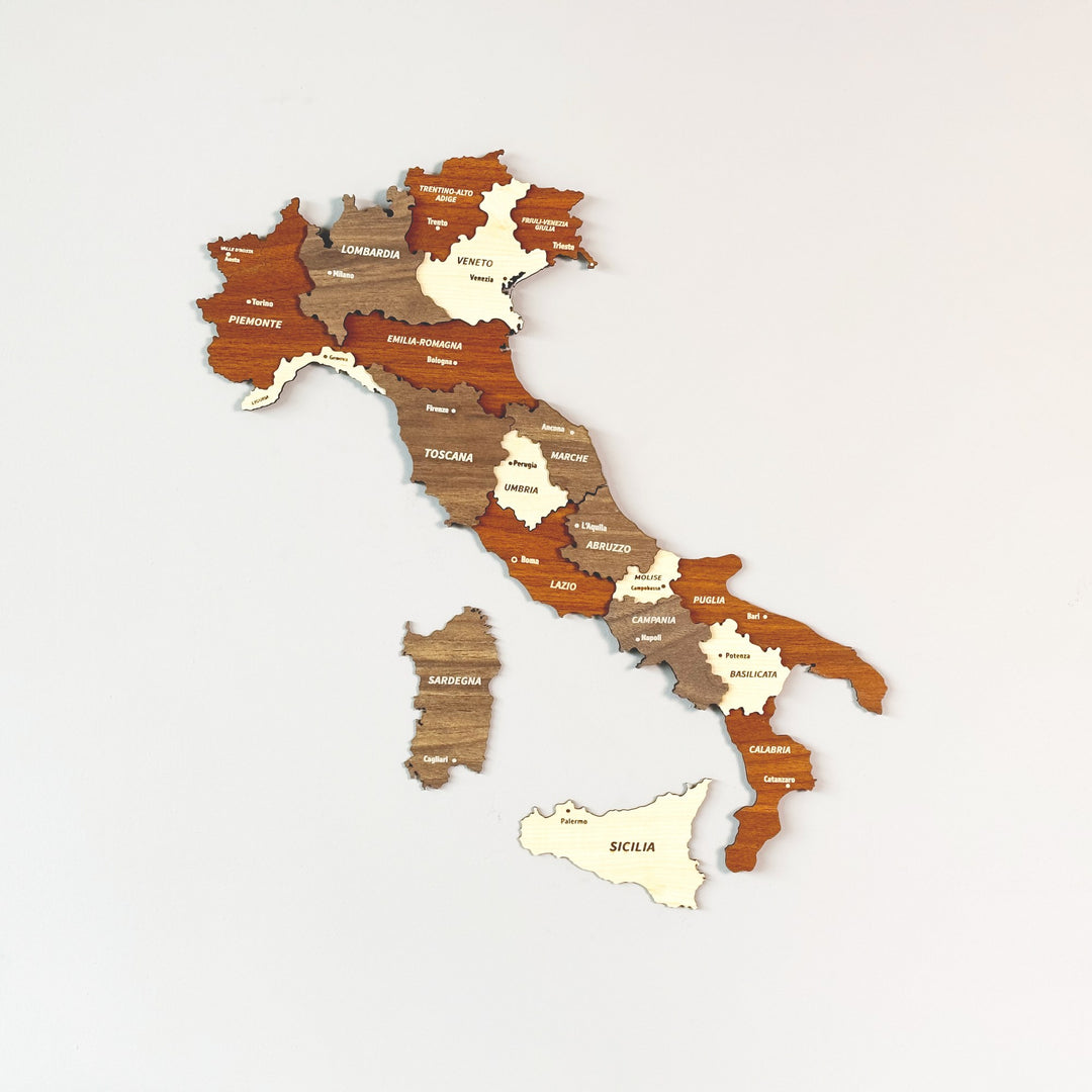 italya-ahsap-duvar-haritasi-ahsap-duvar-dekoru-3d-ve-cok-renkli-el-ile-detaylandirilmis-tasarim-colorfullworldstr