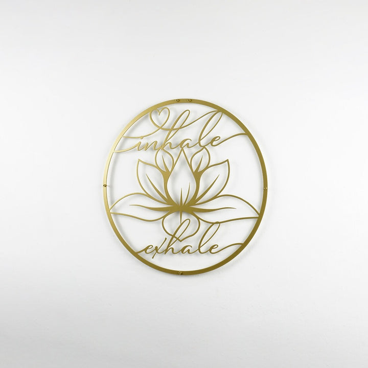 duvarlarınıza-ekstra-değer-katan-lotus-tablo-colorfullworlds