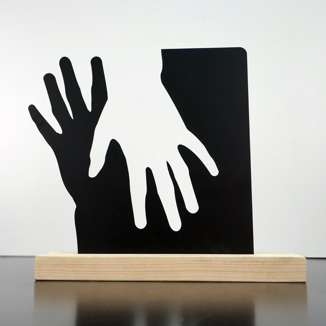 Çift Tutuşan Elleri Masa ve Raf Dekoru