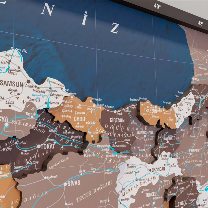 Renkli Baskılı Türkiye Haritası - Çerçeveli Ahşap Duvar Dekoru (Soil)