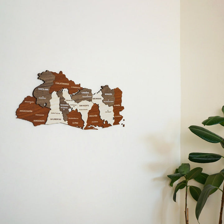 3d-ahşap-el-salvador-haritası-sanatsal-ve-coğrafi-estetiği-evinize-taşıyan-şık-bir-duvar-dekorasyonu
