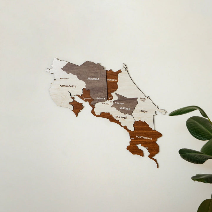 kosta-rika-haritasının-3d-ahşap-replikası-şık-ve-özgün-duvar-dekorasyonunun-mükemmel-örneği