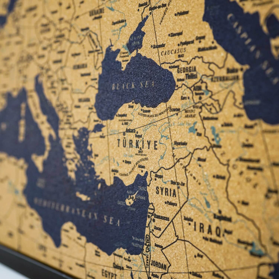 Çerçeveli Mantar Avrupa Haritası - Pinlenebilir Modern Tablo