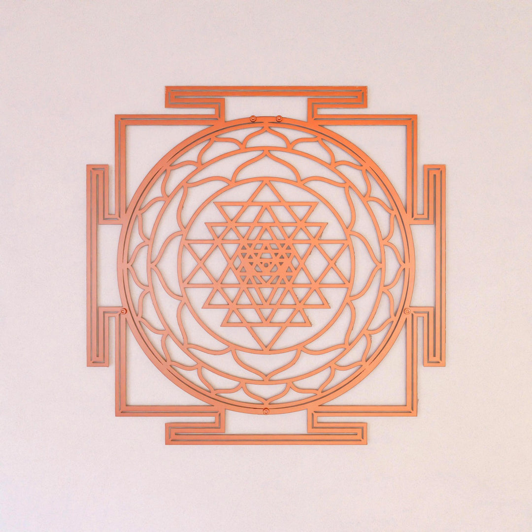 sri-yantra-bakir-metal-duvar-tablosu-dekoratif-modern-geometrik-tasarım-colorfullworldstr