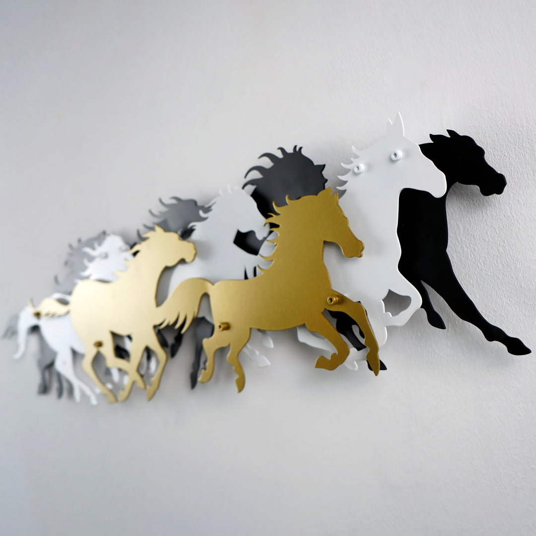 Üç Boyutlu At Sürüsü LED Işıklı Metal Duvar Dekoru